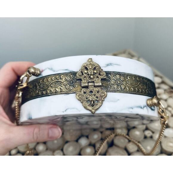 RAMLA INFINITY WHITE MARBLE CONVERTIBLE CLUTCH CROSSBODY BAG $250 - Picture 3 of 11